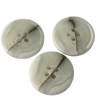 เสื้อโค้ท Jacket Faux Horn Buttons Matt สำเร็จรูป 4 รู 36L สีขาว